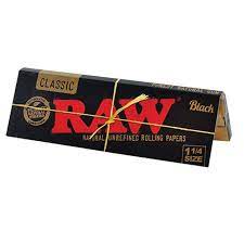 1 1/4 Raw Black Rolling Papers